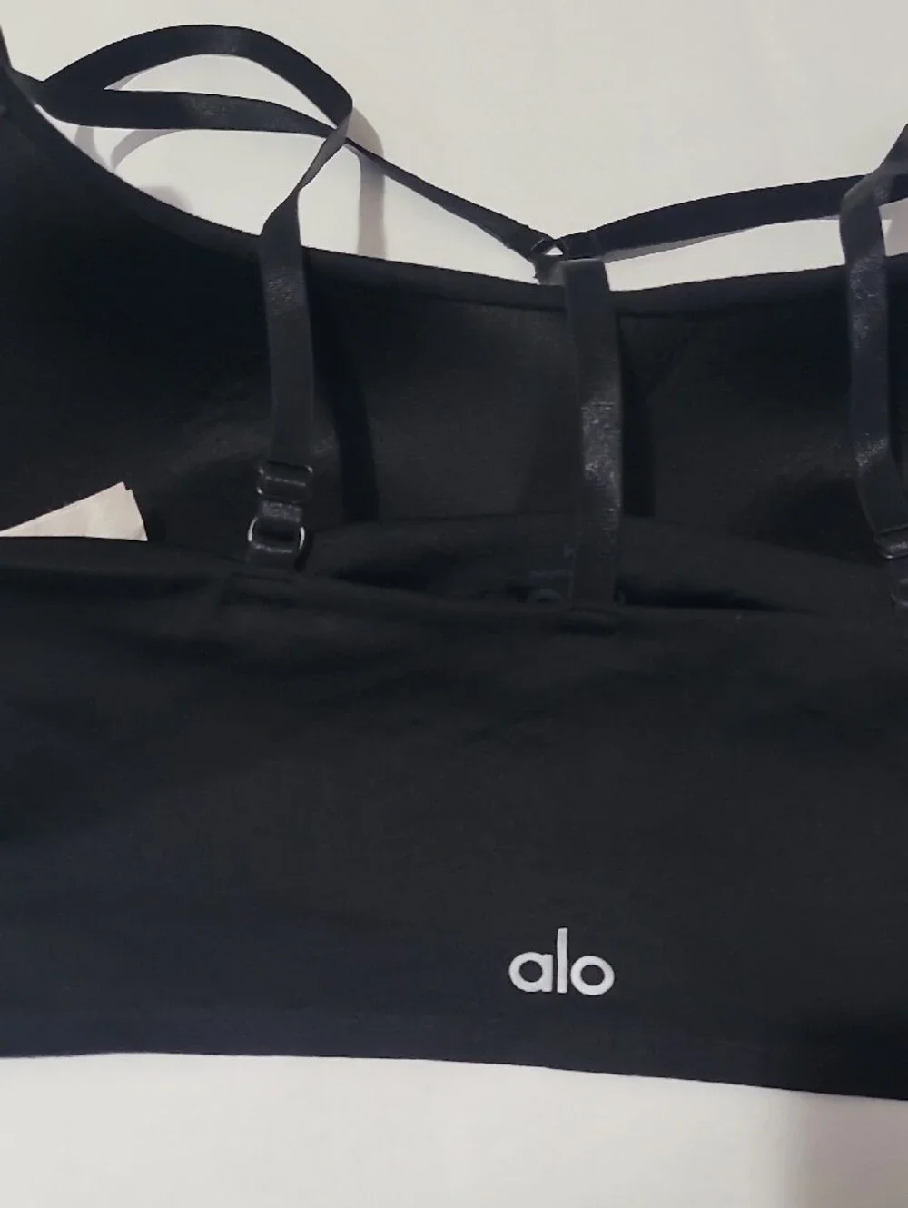 ALO Yoga💎 Black AloSoft Strappy Back Sports Bra